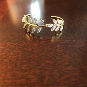 Stella and Dot Gold Bangle